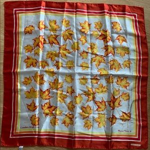 Vintage Eleanor Paine Skane/Canada scarf